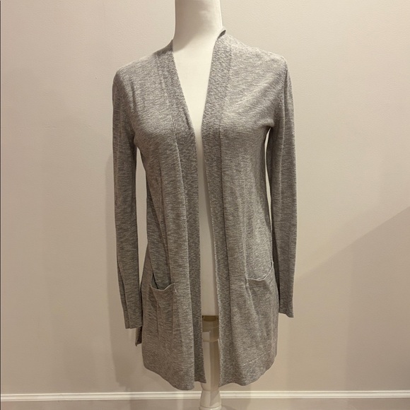 Old Navy Sweaters - Old Navy Light Gray Women's Cardigan
